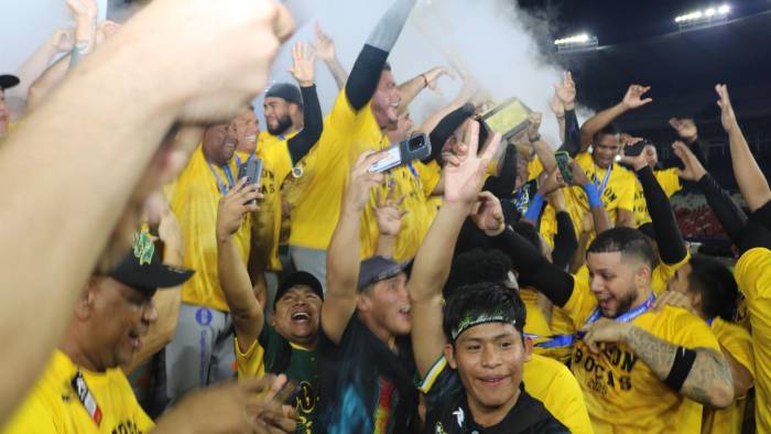 Bocas del Toro alcanzó su cuarto título, el tercero en este siglo, en la pelota mayor. Bocas del Toro alcanzó su cuarto título, el tercero en este siglo, en la pelota mayor.