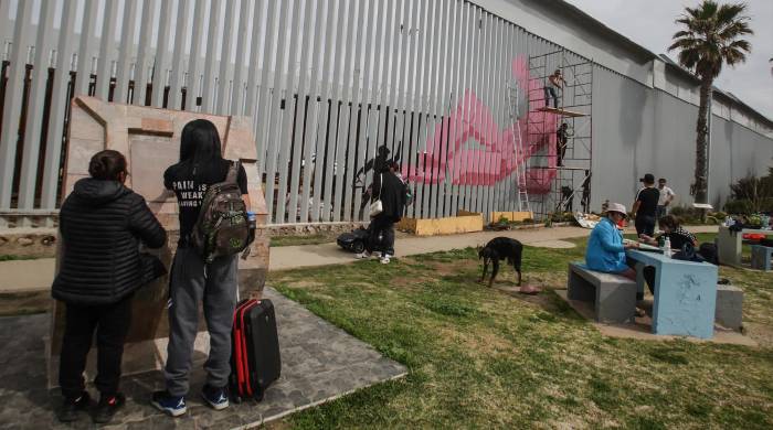 El artista Javier Salazar Rojas participó en esta protesta. El artista Javier Salazar Rojas participó en esta protesta.
