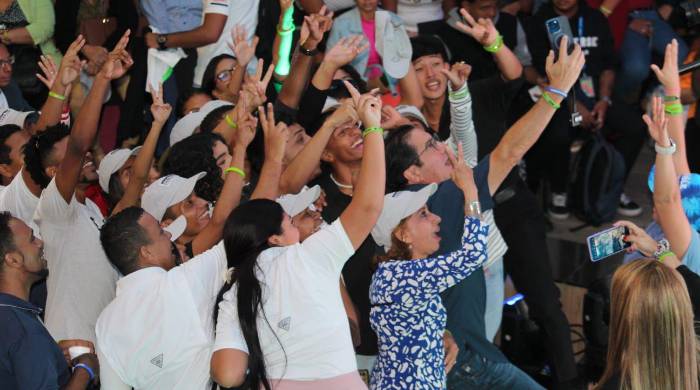 Torrijos Espino expresó que ve a los jóvenes ganando espacio y participando en los temas nacionales. Torrijos Espino expresó que ve a los jóvenes ganando espacio y participando en los temas nacionales.