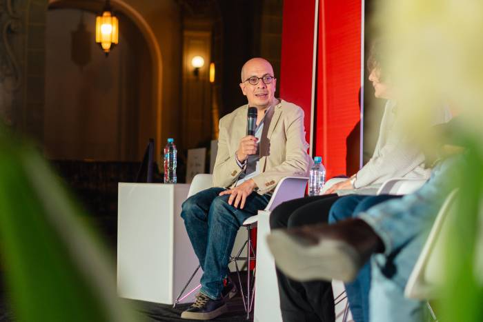 Jorge Volpi ha publicado novelas, ensayos, obras de teatro y libros de relatos. Jorge Volpi ha publicado novelas, ensayos, obras de teatro y libros de relatos.