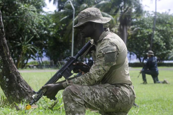También coinciden con el despliegue militar sin precedentes en el Caribe que lleva a cabo Estados Unidos como parte de la guerra que le ha declarado al narcotráfico. También coinciden con el despliegue militar sin precedentes en el Caribe que lleva a cabo Estados Unidos como parte de la guerra que le ha declarado al narcotráfico.