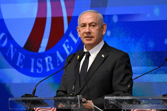 El primer ministro israelí, Benjamin Netanyahu, se dirige a miembros de una delegación bipartidista de legisladores estadounidenses en el Ministerio de Asuntos Exteriores en Jerusalén el 15 de septiembre de 2025. El primer ministro israelí, Benjamin Netanyahu, se dirige a miembros de una delegación bipartidista de legisladores estadounidenses en el Ministerio de Asuntos Exteriores en Jerusalén el 15 de septiembre de 2025.