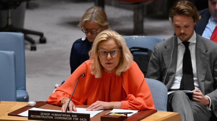 La coordinadora superior de asuntos humanitarios y de reconstrucción de la ONU para Gaza, Sigrid Kaag, informa al Consejo de Seguridad de la ONU sobre la situación en Oriente Medio. La coordinadora superior de asuntos humanitarios y de reconstrucción de la ONU para Gaza, Sigrid Kaag, informa al Consejo de Seguridad de la ONU sobre la situación en Oriente Medio.