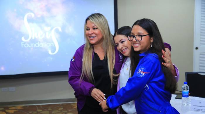 El programa ‘Ella es Astronauta’ busca empoderar a las niñas y jóvenes panameñas en las carreras STEAM. El programa ‘Ella es Astronauta’ busca empoderar a las niñas y jóvenes panameñas en las carreras STEAM.