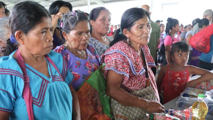 Los fondos del BID otorgados al Mides es para el programa Inclusión Social y Productiva de la Mujer Rural e Indígena. Los fondos del BID otorgados al Mides es para el programa Inclusión Social y Productiva de la Mujer Rural e Indígena.