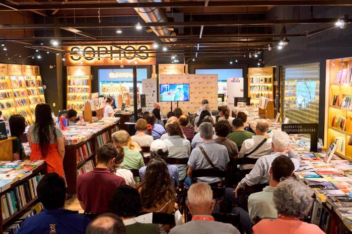 La hermosa librería Sophos fue una de las sedes de Centroamérica Cuenta 2025 en Guatemala. La hermosa librería Sophos fue una de las sedes de Centroamérica Cuenta 2025 en Guatemala.