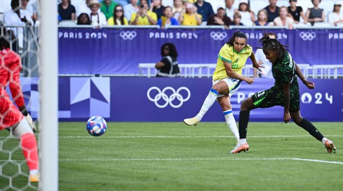 La delantera brasileña, Marta Vieira. La delantera brasileña, Marta Vieira.