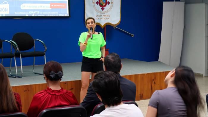 Nayra Sanz Fuentes visitó Panamá de la mano del Centro Cultural de España Casa del Soldado y la Embajada de España. Nayra Sanz Fuentes visitó Panamá de la mano del Centro Cultural de España Casa del Soldado y la Embajada de España.