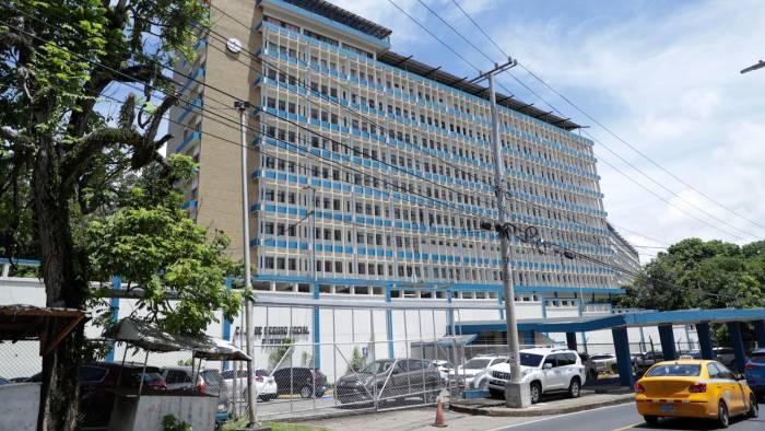Cedeño recordó que en el proyecto de ley No. 163 se propone una serie de administradores de las reservas de la entidad. Cedeño recordó que en el proyecto de ley No. 163 se propone una serie de administradores de las reservas de la entidad.