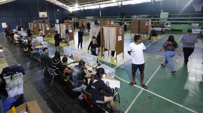 Fotografía del proceso electoral de este domingo en Chile. Fotografía del proceso electoral de este domingo en Chile.