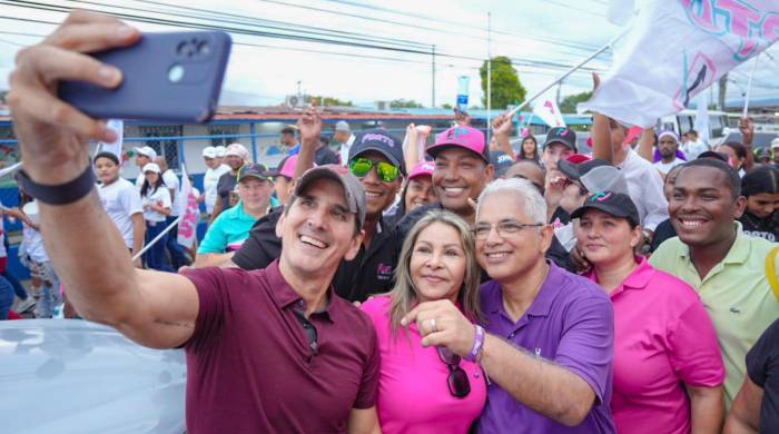 San Miguelito se suma a la propuesta de cambio de Rómulo Roux para un Panamá mejor San Miguelito se suma a la propuesta de cambio de Rómulo Roux para un Panamá mejor