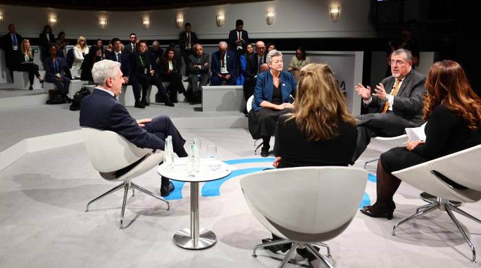 La clausura de los debates que se han producido durante los últimos tres días en la conferencia de seguridad han contado con la asistencia de unos 50 jefes de Estado y de Gobierno. La clausura de los debates que se han producido durante los últimos tres días en la conferencia de seguridad han contado con la asistencia de unos 50 jefes de Estado y de Gobierno.