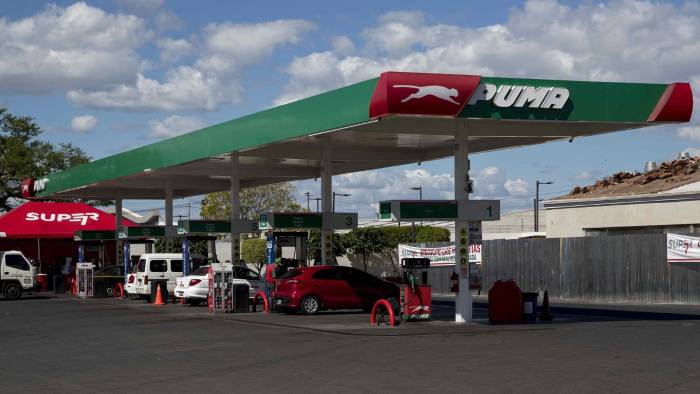 Fotografía de archivo en la que se registró una toma general de una estación de suministro de combustibles, en Managua (Nicaragua). Fotografía de archivo en la que se registró una toma general de una estación de suministro de combustibles, en Managua (Nicaragua).