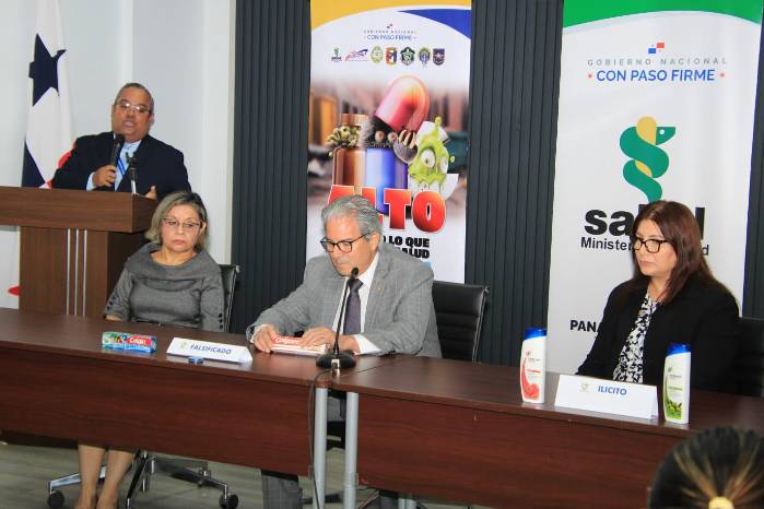 Los productos falsificados se caracterizan por presentarse de manera fraudulenta respecto a su identidad, composición o procedencia, destacó el Ministerio de Salud. Los productos falsificados se caracterizan por presentarse de manera fraudulenta respecto a su identidad, composición o procedencia, destacó el Ministerio de Salud.