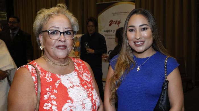 Roxana de Montemayor y Thania Zelaya