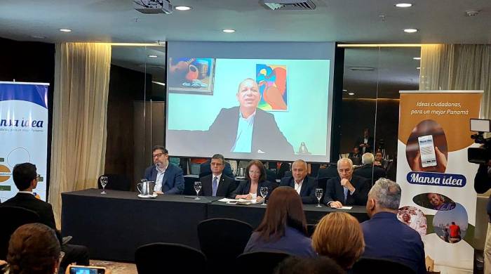 La plataforma digital fue lanzada durante una conferencia de prensa. La plataforma digital fue lanzada durante una conferencia de prensa.