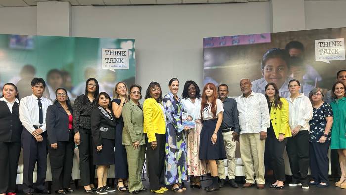 Miembros del Think Tank presentaron la iniciativa y las metas a corto, mediano y largo plazo para mejorar la educación panameña. Miembros del Think Tank presentaron la iniciativa y las metas a corto, mediano y largo plazo para mejorar la educación panameña.