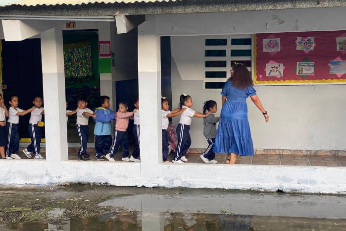 Asistencia escolar en la Escuela Bilingüe Sector Sur Tocumen, en la mañana de este lunes. Asistencia escolar en la Escuela Bilingüe Sector Sur Tocumen, en la mañana de este lunes.