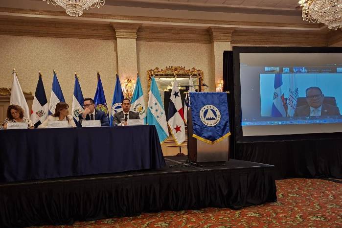 La nueva junta directiva del Parlacen será juramentada el próximo martes 28 de octubre. La nueva junta directiva del Parlacen será juramentada el próximo martes 28 de octubre.