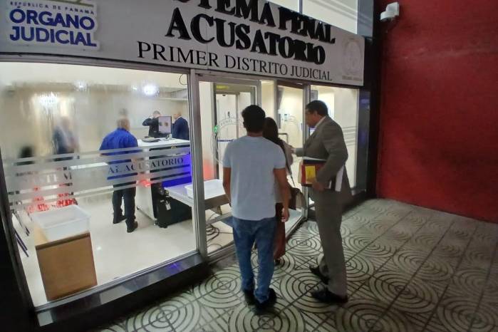 La audiencia se realiza en el Sistema Penal Acusatorio. La audiencia se realiza en el Sistema Penal Acusatorio.