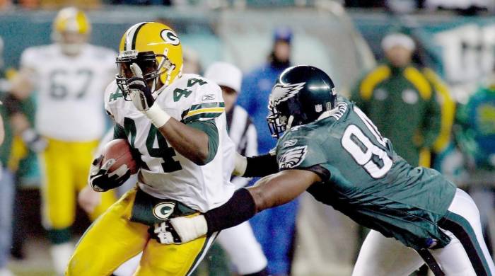 Fotografía de archivo en la que se registró un instante de un partido de la NFL entre los Green Bay Packers y Philadelphia Eagles. Fotografía de archivo en la que se registró un instante de un partido de la NFL entre los Green Bay Packers y Philadelphia Eagles.