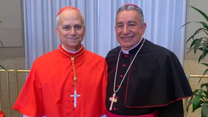 Monseñor José Domingo Ulloa compartió que mantiene una amistad de más de 35 años con León XIV. Monseñor José Domingo Ulloa compartió que mantiene una amistad de más de 35 años con León XIV.