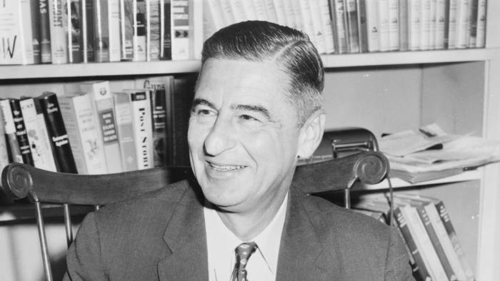 Theodore Seuss Geisel, escritor. Theodore Seuss Geisel, escritor.