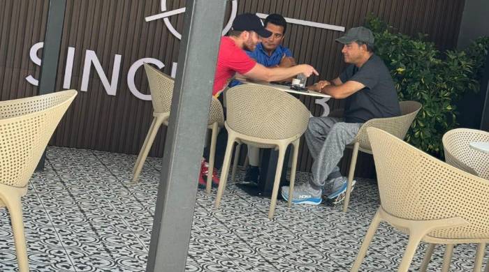 Mayer Mizrachi, Iván Blasser y Raúl Ricardo Rodríguez, sostuvieron un ameno encuentro recientemente. Mayer Mizrachi, Iván Blasser y Raúl Ricardo Rodríguez, sostuvieron un ameno encuentro recientemente.