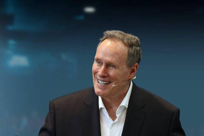 Stephen M. R. Covey, es hijo del aclamado autor de ‘Los 7 hábitos de la gente altamente efectiva’. Stephen M. R. Covey, es hijo del aclamado autor de ‘Los 7 hábitos de la gente altamente efectiva’.