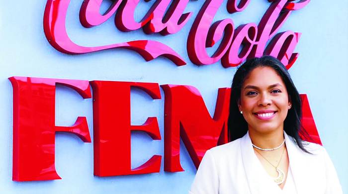 Sara Martínez tiene casi 8 años en Coca-Cola FEMSA, donde ha escalado diversas posiciones.