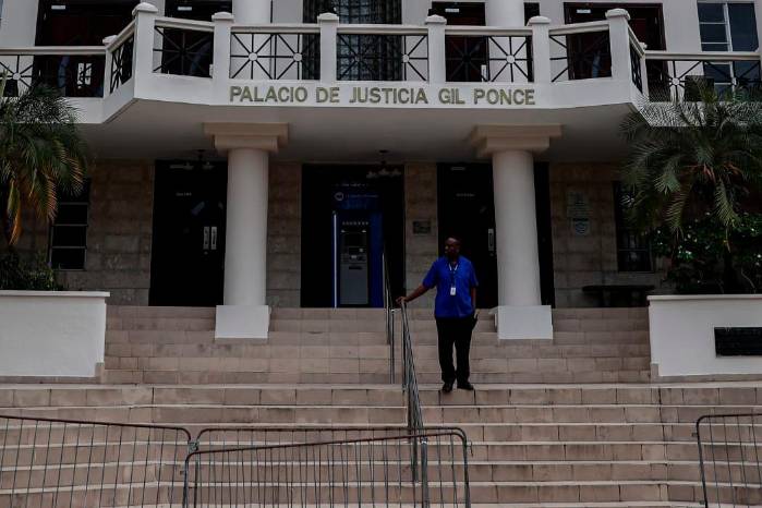 Una verdadera independiente y única administración de justicia Una verdadera independiente y única administración de justicia