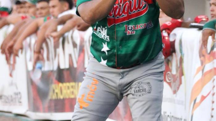 Jonathan Saavedra es el líder en dobles en el béisbol mayor. Jonathan Saavedra es el líder en dobles en el béisbol mayor.