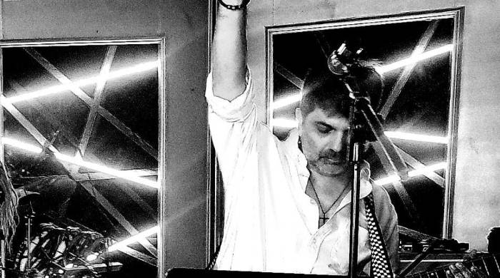Jorge Lombardi , músico panameño Jorge Lombardi , músico panameño