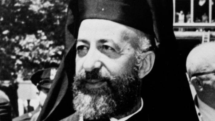 En la imagen el arzobispo Makarios III. En la imagen el arzobispo Makarios III.