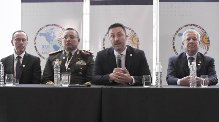 El ministro de Defensa de Argentina, Luis Petri (centro), inauguró este lunes la XVI Conferencia de Ministros de Defensa de las Américas El ministro de Defensa de Argentina, Luis Petri (centro), inauguró este lunes la XVI Conferencia de Ministros de Defensa de las Américas