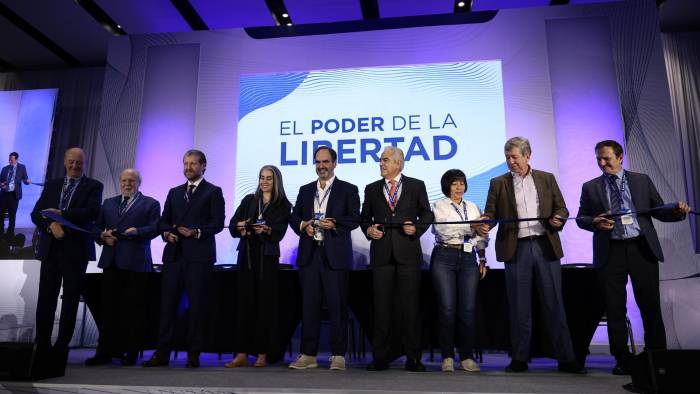 De acuerdo con el presidente de la SIP, hay temas que preocupan a la entidad, sin embargo, traen el mensaje de la cooperación con Mulino. De acuerdo con el presidente de la SIP, hay temas que preocupan a la entidad, sin embargo, traen el mensaje de la cooperación con Mulino.