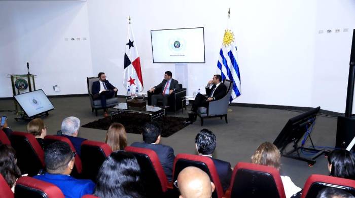 El presidente de la Comisión de Relaciones Exteriores, Joan Guevara dijo que hay mucha expectativa de pertenecer al Mercosur para fortalecer sus conexiones con mercados importantes globales. El presidente de la Comisión de Relaciones Exteriores, Joan Guevara dijo que hay mucha expectativa de pertenecer al Mercosur para fortalecer sus conexiones con mercados importantes globales.