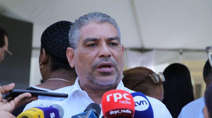 El ministro Sucre recordó que Panamá está a la espera de la llegada de la nueva vacuna reforzada contra la covid-19. El ministro Sucre recordó que Panamá está a la espera de la llegada de la nueva vacuna reforzada contra la covid-19.
