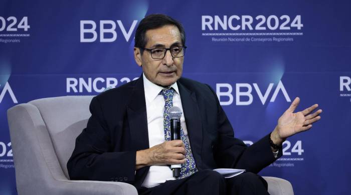 El secretario de Hacienda, Rogelio Ramírez de la O, participa este martes durante la Reunión Anual de Consejeros de BBVA que se celebra en Ciudad de México. El secretario de Hacienda, Rogelio Ramírez de la O, participa este martes durante la Reunión Anual de Consejeros de BBVA que se celebra en Ciudad de México.
