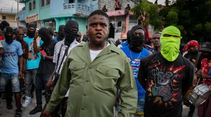 Fotografía de archivo del jefe de la poderosa banda armada haitiana G9 Jimmy Cherisier, alias ´Barbecue´. Fotografía de archivo del jefe de la poderosa banda armada haitiana G9 Jimmy Cherisier, alias ´Barbecue´.