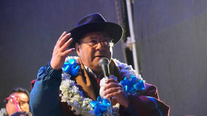 El presidente boliviano, Luis Arce, pronunciandose en un discurso de un evento protocolar. El presidente boliviano, Luis Arce, pronunciandose en un discurso de un evento protocolar.