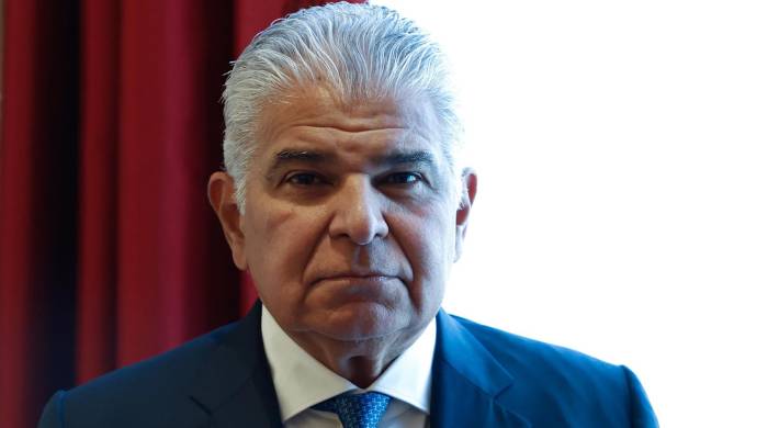 Mulino habla de las listas grises y de su reunión con empresarios franceses Mulino habla de las listas grises y de su reunión con empresarios franceses