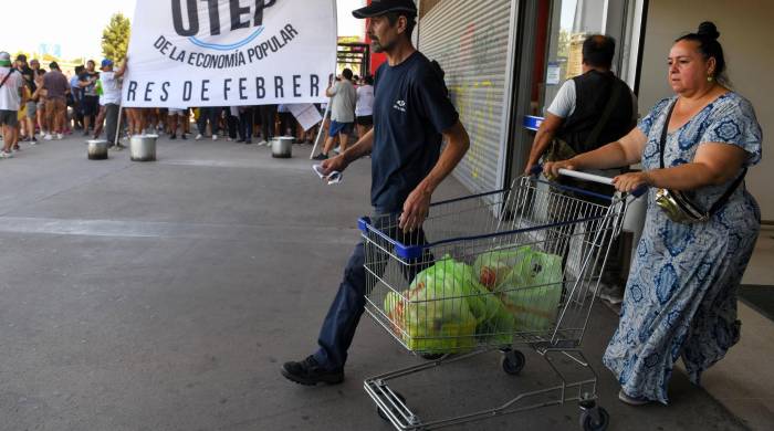 El FMI prevé que la economía argentina crezca a final de año pero augura un camino difícil. EFE/ Enrique García Medina El FMI prevé que la economía argentina crezca a final de año pero augura un camino difícil. EFE/ Enrique García Medina