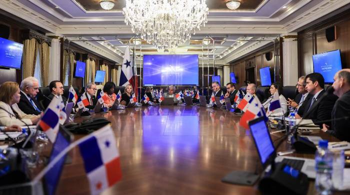 En total, 11,3 millones de dólares serán para el pago de turnos extras. En total, 11,3 millones de dólares serán para el pago de turnos extras.