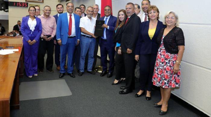 Tras su aprobación en tercer debate, el proyecto 964 requerirá de la sanción del Ejecutivo. Tras su aprobación en tercer debate, el proyecto 964 requerirá de la sanción del Ejecutivo.