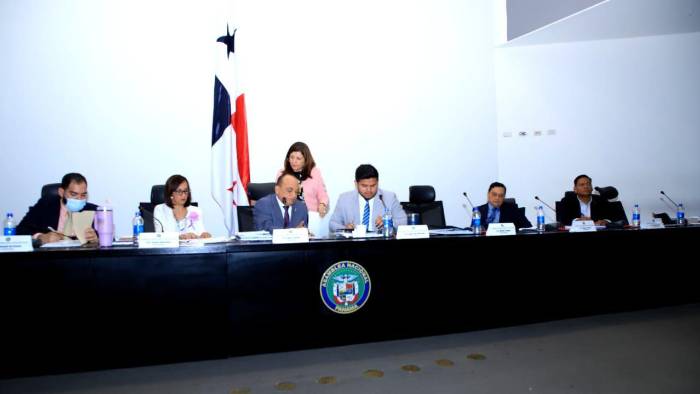 Se reanudan las consultas ciudadanas en el primer debate de las reformas a la CSS Se reanudan las consultas ciudadanas en el primer debate de las reformas a la CSS