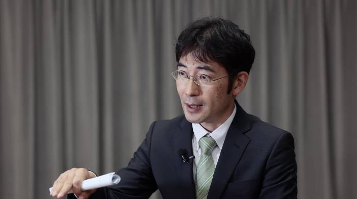 El representante en jefe de JBIC México, Yuki Nakano, habla durante una entrevista con EFE en el marco del Foro de hidrógeno limpio Japón-México en Ciudad de México. El representante en jefe de JBIC México, Yuki Nakano, habla durante una entrevista con EFE en el marco del Foro de hidrógeno limpio Japón-México en Ciudad de México.