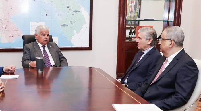 Los directivos de Naturgy se reunieron con Mulino en el Palacio de Las Garzas. Los directivos de Naturgy se reunieron con Mulino en el Palacio de Las Garzas.