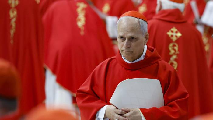 Cardenal Robert Prevost , que suena entre los círculos vaticanos como un papable de última hora que no incomóda a ningún sector Cardenal Robert Prevost , que suena entre los círculos vaticanos como un papable de última hora que no incomóda a ningún sector