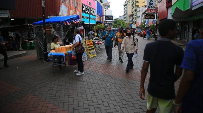La reciente aprobación de un salario mínimo en Panamá, no termina de sastifacer a los trabajadores. La reciente aprobación de un salario mínimo en Panamá, no termina de sastifacer a los trabajadores.